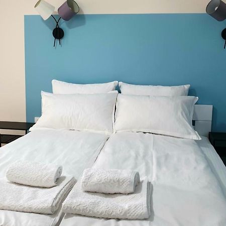 Lovely Private Flats Free Parking Novi Sad Esterno foto