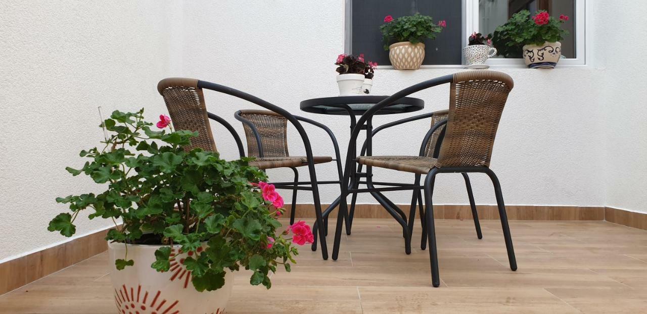 Lovely Private Flats Free Parking Novi Sad Esterno foto